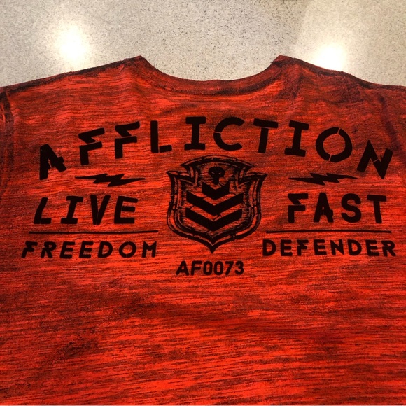 2X Affliction burntorange/red with black velvety lettering - Picture 7 of 9